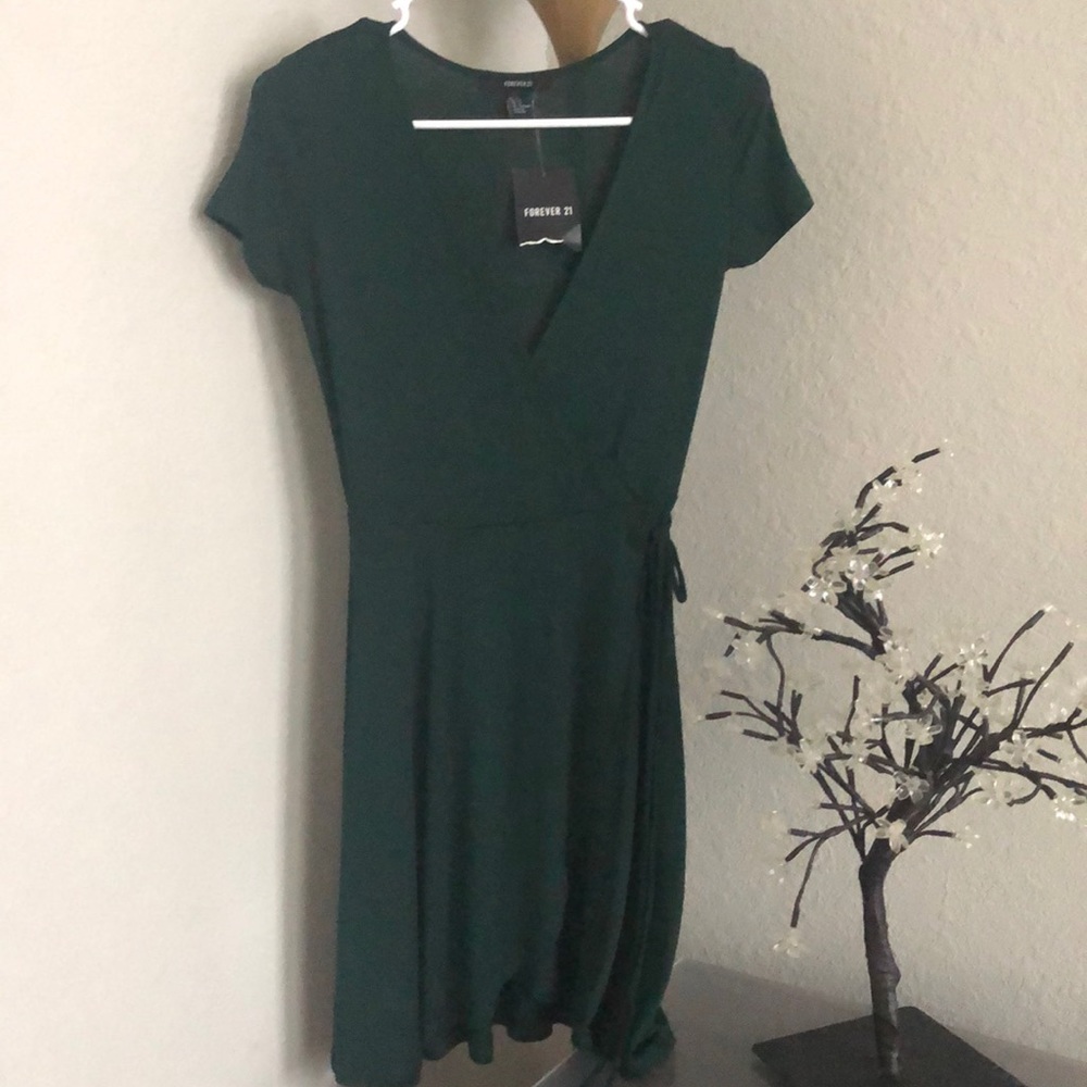 Green casual dress